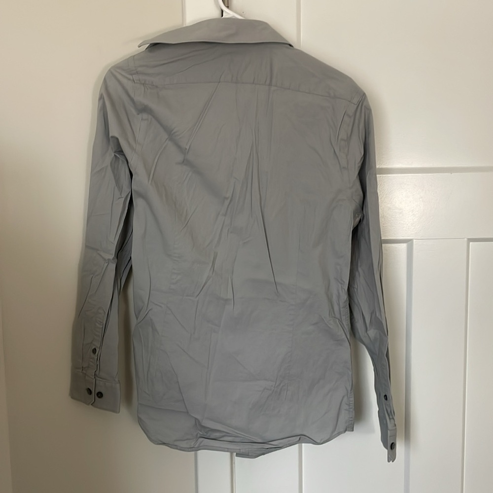 Express button down - Picture 2 of 4
